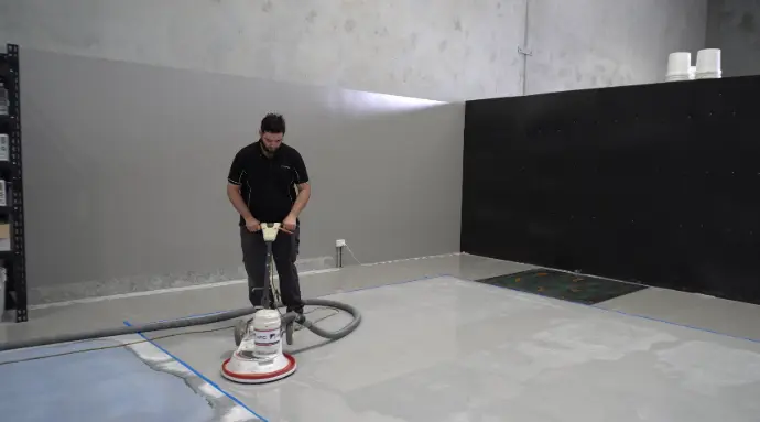 Matt sanding for epoxy floor solution