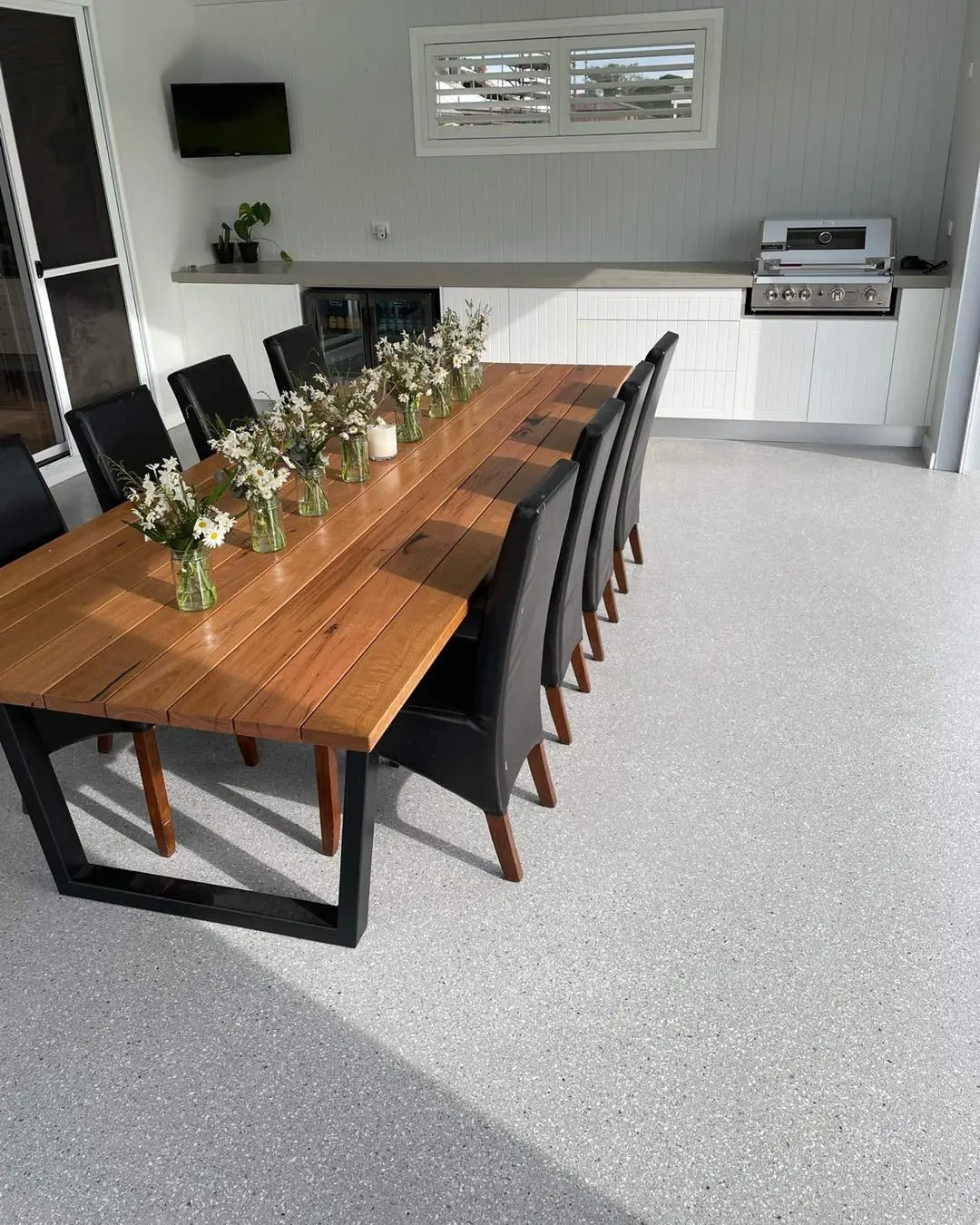 Epoxy Flake Floor in outdoor dining area