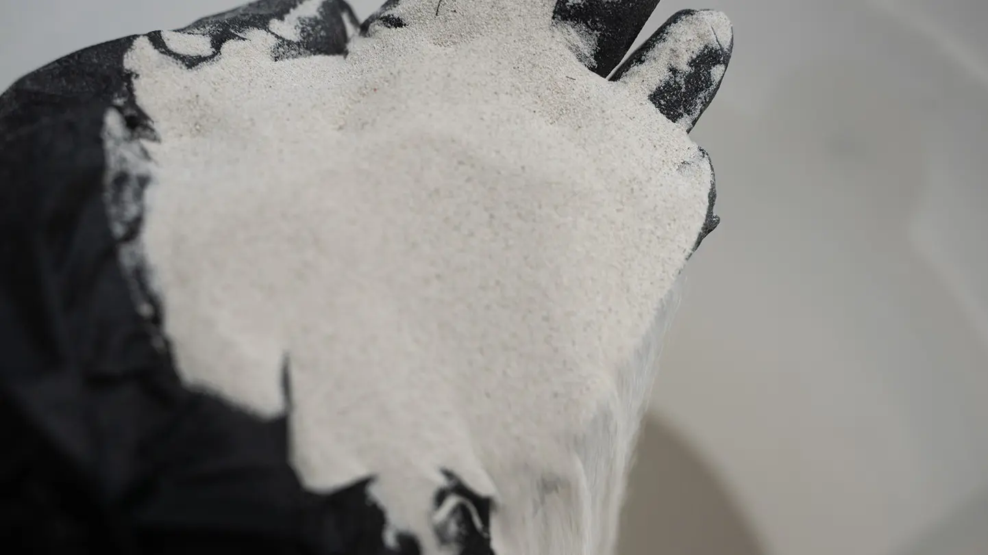 Ceramic for repairing thin cracks in concrete
