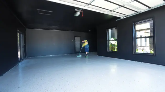 Residential Garage Ultra Flake Bronze Mica Highlight Mud Mods Beers Perennial Flooring