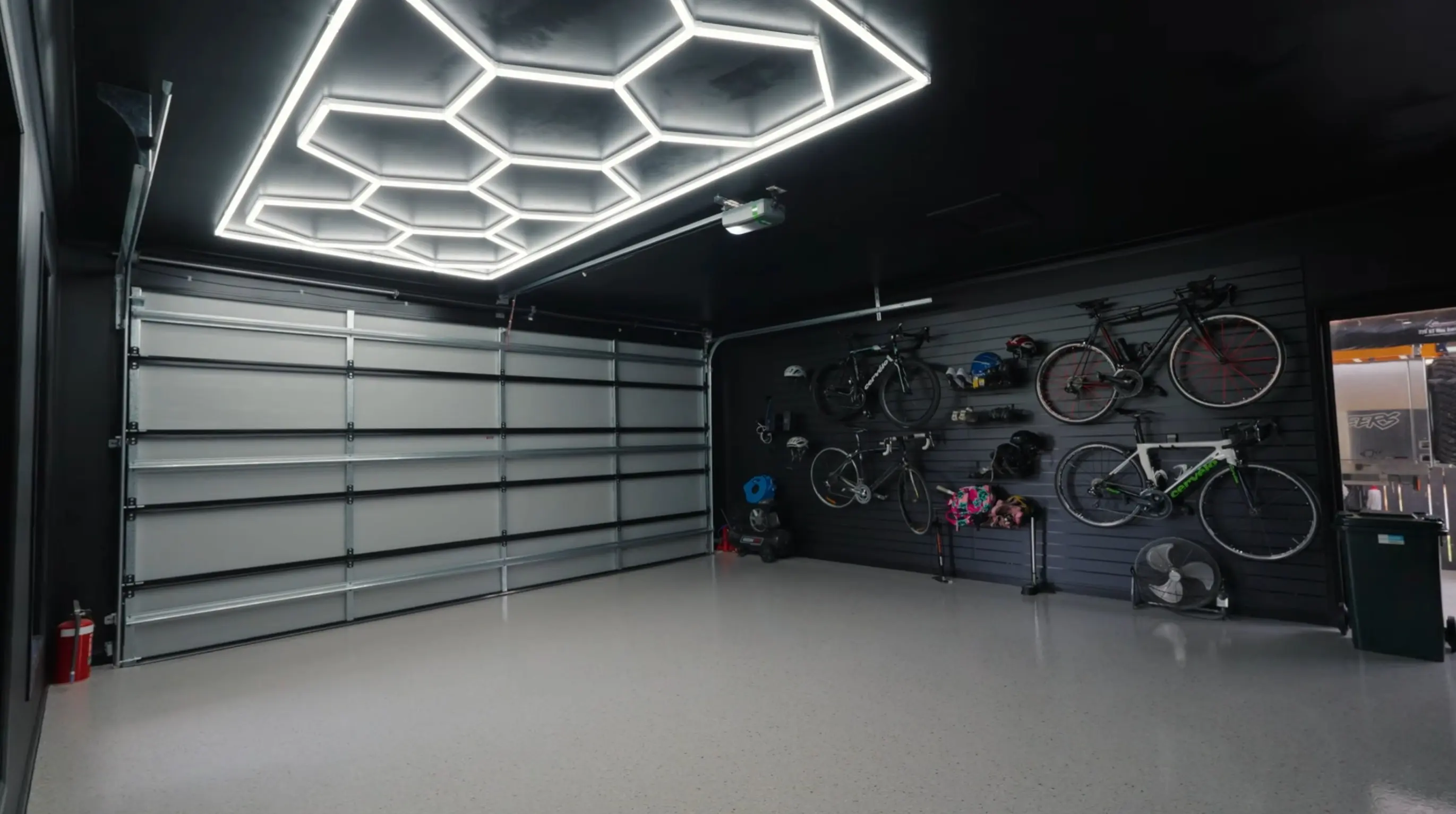 Residential Garage Ultra Flake Bronze Mica Highlight Mud Mods Beers Perennial Flooring