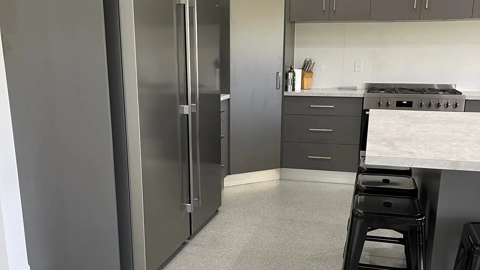Hyper Flake  Residential Kitchen Flooring Solution